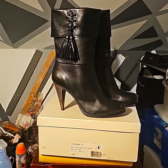 Coach Designer Ankle Boots, Sz 8, Black, 100% Soft Genuine Leather, Side Tassels - Picture 1 of 10